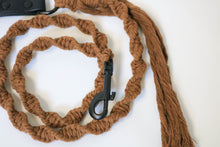 Load image into Gallery viewer, Coco Macramé Leash
